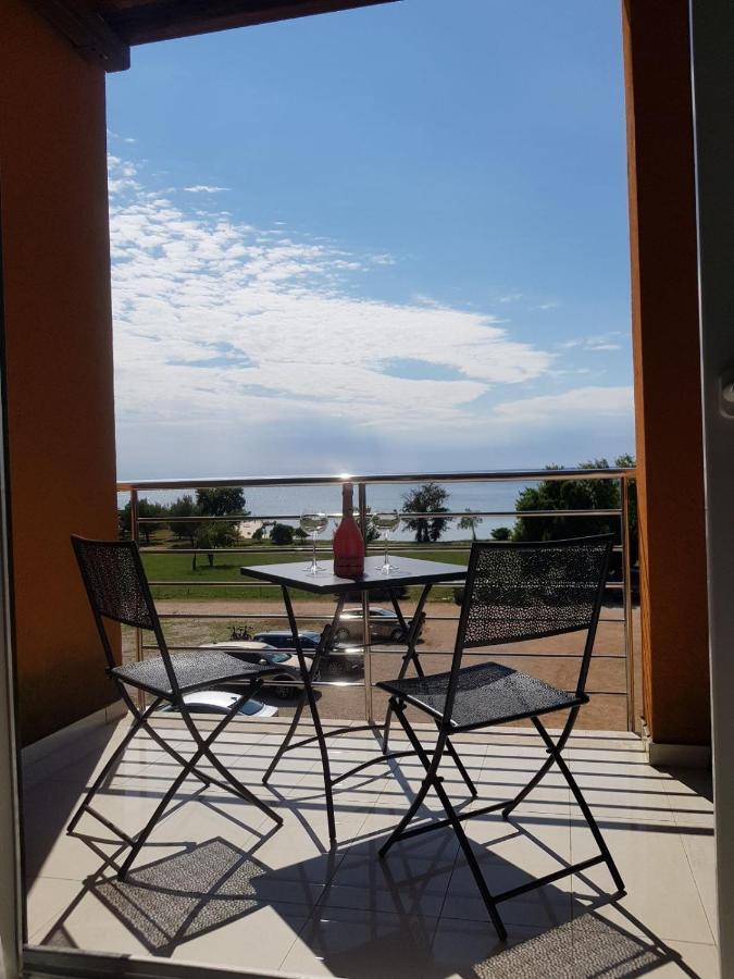 Apartments Fontana Zambratija Екстер'єр фото